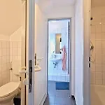 Historisches Reetdach-haus - Bis Zu 20 Personen Grossefehn