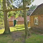 Casa de Férias Historisches Reetdach-haus - Bis Zu 20 Personen