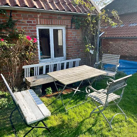 Historisches Reetdach-haus - Bis Zu 20 Personen Vakantiehuis Grossefehn