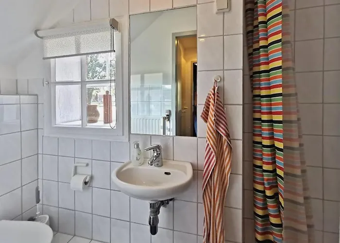 Historisches Reetdach-haus - Bis Zu 21 Personen Ferienhaus *