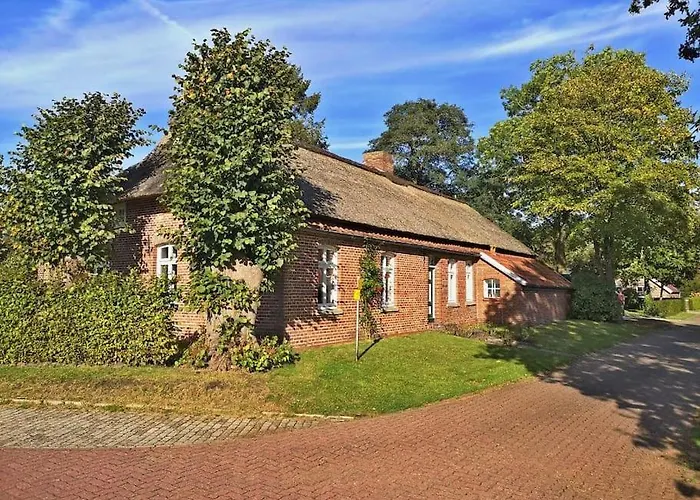 Ferienhaus Historisches Reetdach-haus - Bis Zu 21 Personen Grossefehn