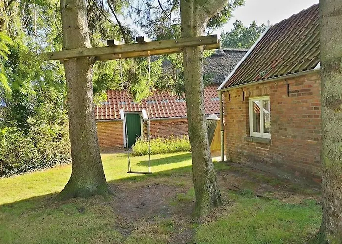 度假居 Historisches Reetdach-haus - Bis Zu 20 Personen