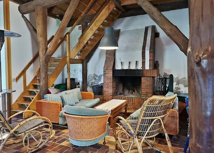 Historisches Reetdach-haus - Bis Zu 21 Personen Ferienhaus Grossefehn