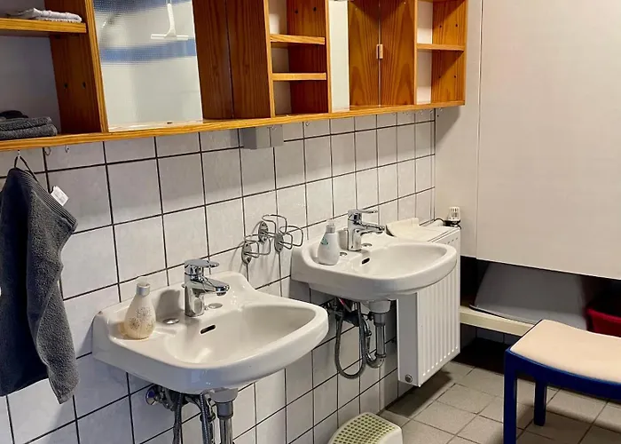 Historisches Reetdach-haus - Bis Zu 21 Personen Ferienhaus *