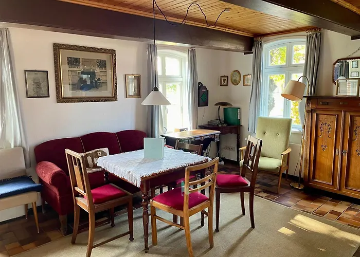 Ferienhaus Historisches Reetdach-haus - Bis Zu 21 Personen *